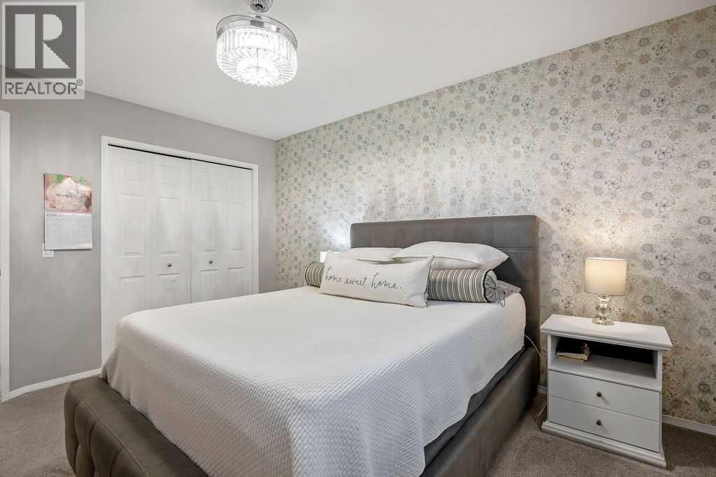 201 Fairway Drive NW, High River, Alberta  T1V 1C9 - Photo 12 - A2288579