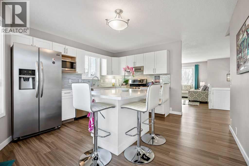 201 Fairway Drive NW, High River, Alberta  T1V 1C9 - Photo 7 - A2288579