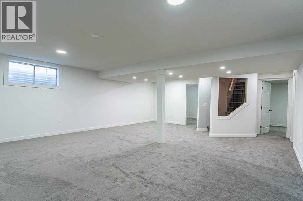 3606 Douglas Woods Heights SE, Calgary, Alberta  T2Z 2G4 - Photo 17 - A2291103