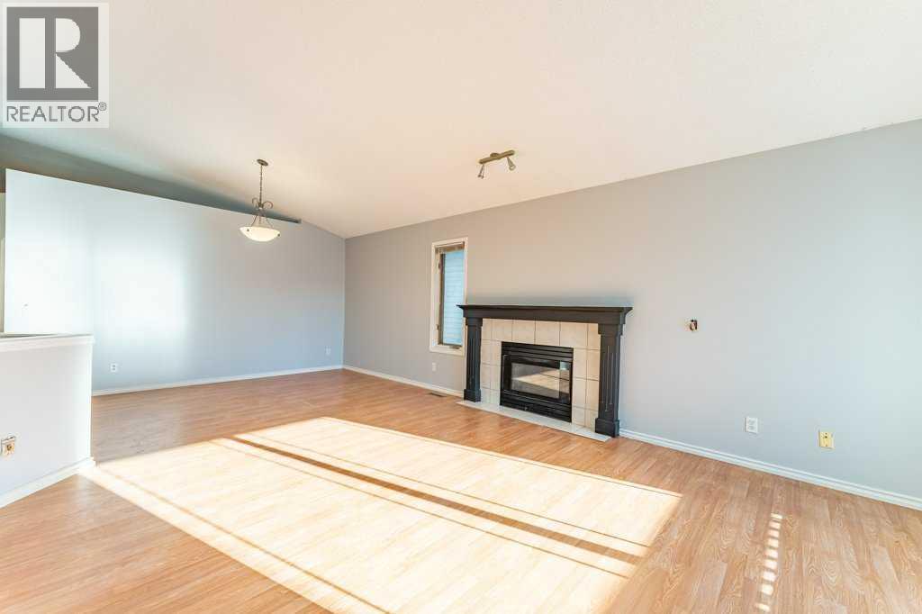 3606 Douglas Woods Heights SE, Calgary, Alberta  T2Z 2G4 - Photo 4 - A2291103