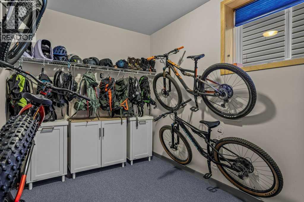 852 Lawrence Grassi Ridge, Canmore, Alberta  T1W 2Y6 - Photo 39 - A2295203