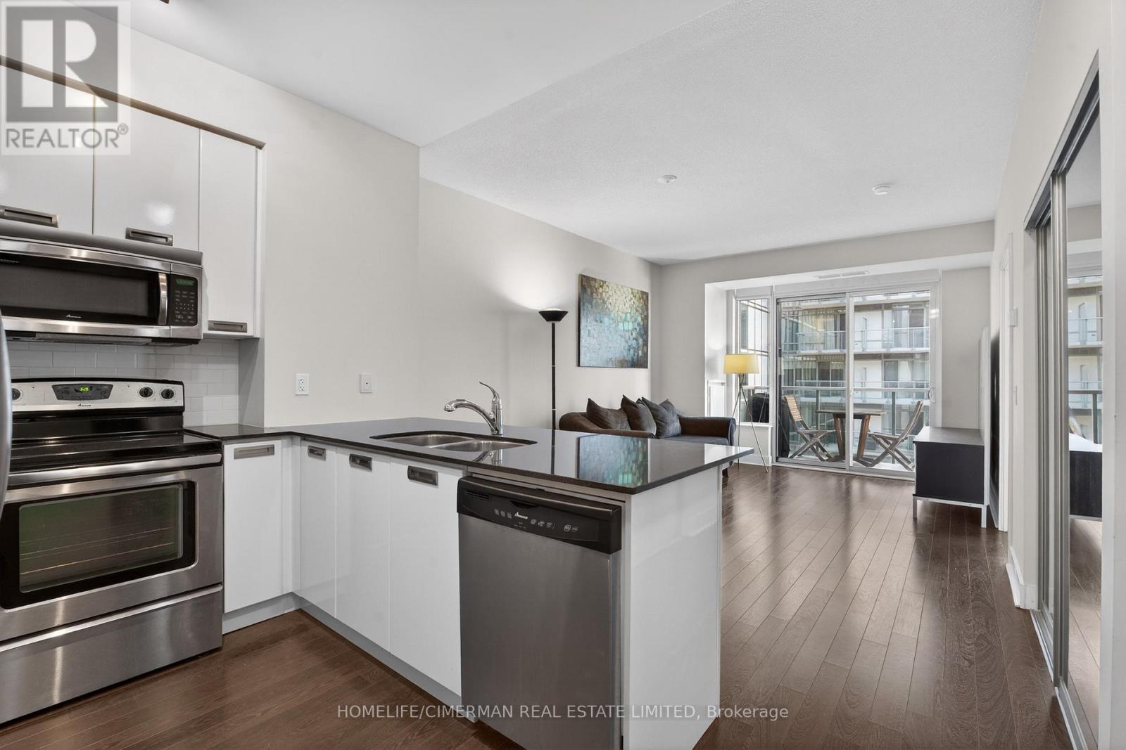 601 - 90 Stadium Road, Toronto, Ontario  M5V 3W5 - Photo 11 - C12925882