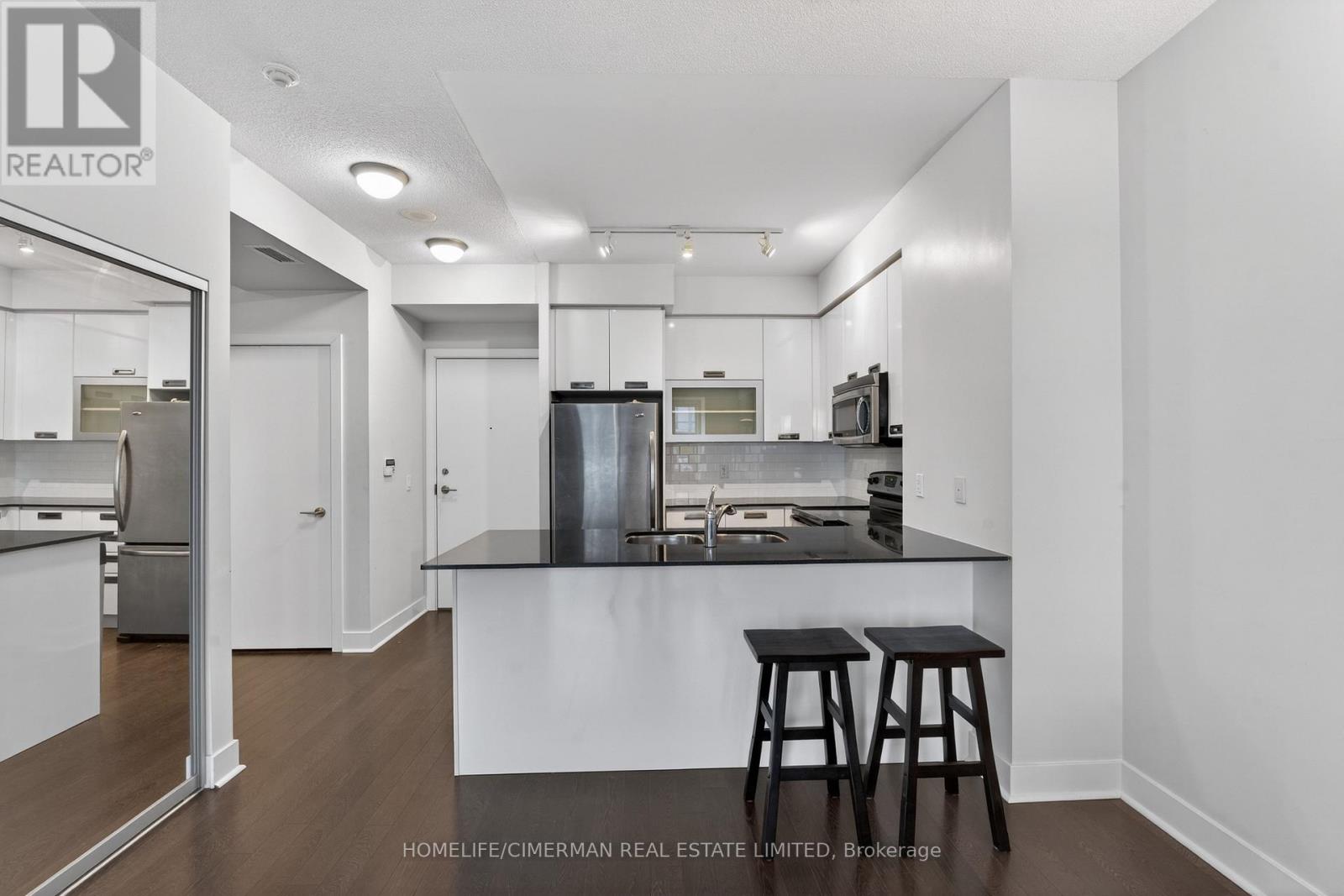 601 - 90 Stadium Road, Toronto, Ontario  M5V 3W5 - Photo 9 - C12925882