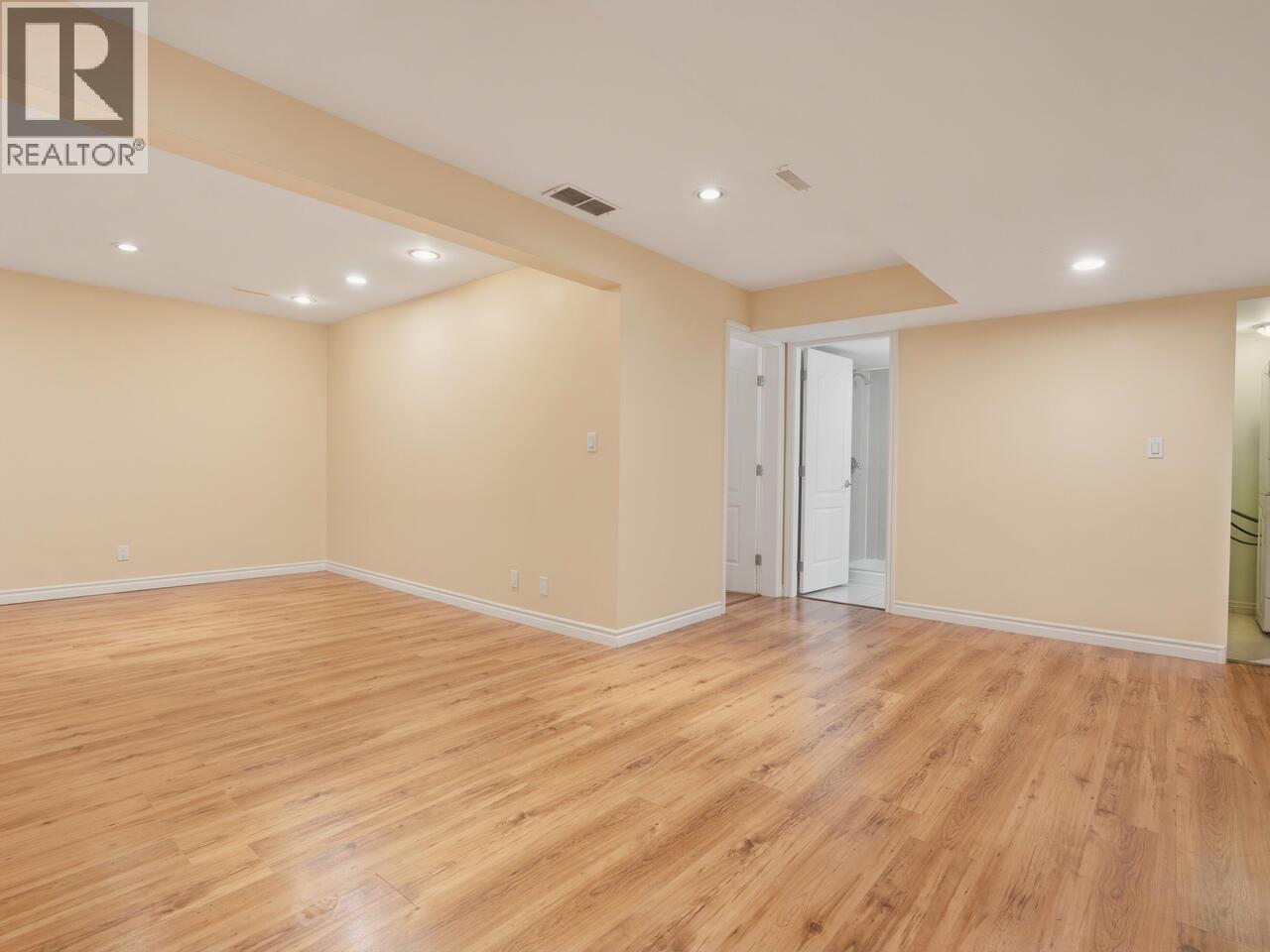 3183 Beacon Drive, Coquitlam, British Columbia  V3C 3W7 - Photo 31 - R3103910