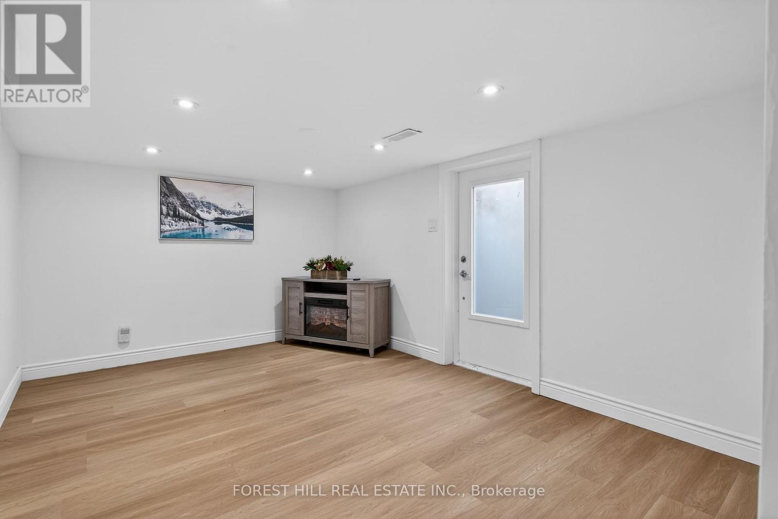 7 Ellsworth Avenue, Toronto, Ontario  M6G 2K4 - Photo 33 - C12925954