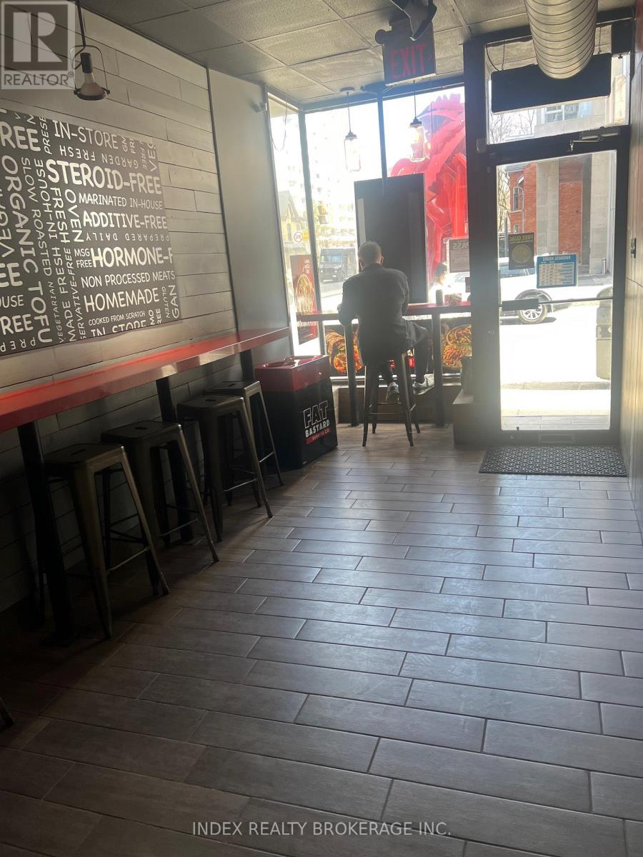 634 Younge Street, Toronto, Ontario  M4Y 1Z8 - Photo 5 - C12925970