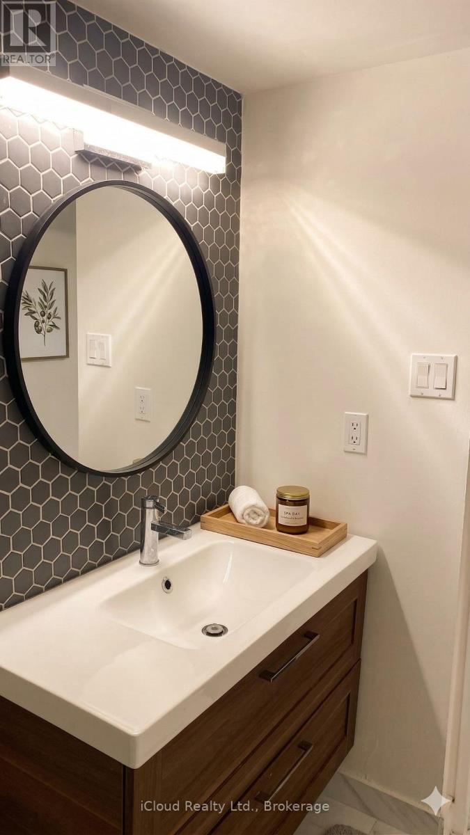 2907 - 10 Tangreen Court, Toronto, Ontario M2M 4B9 - Photo 6 - C12925982