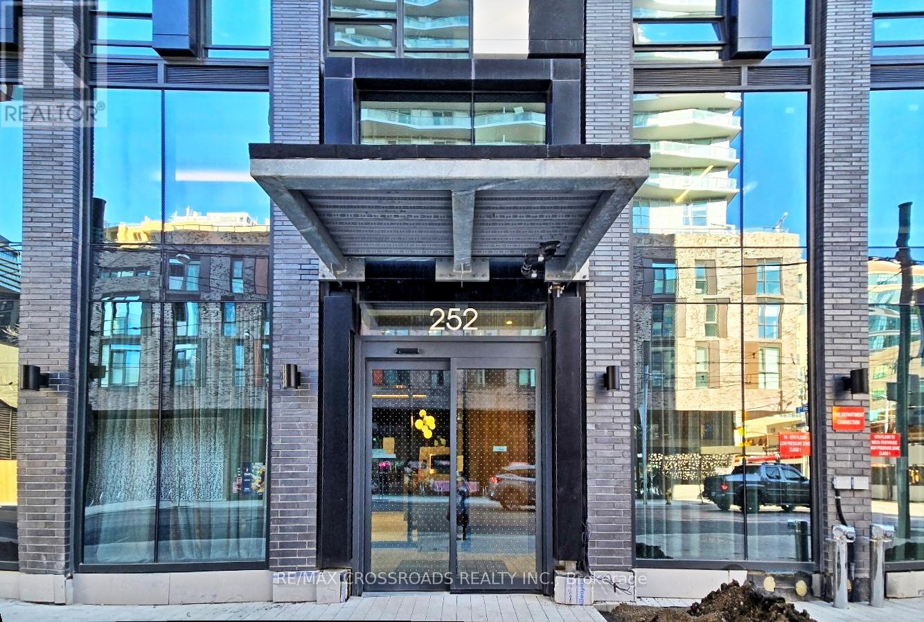 4310 - 252 Church Street, Toronto (Church-Yonge Corridor), Ontario  M5B 0E6 - Photo 2 - C12926096