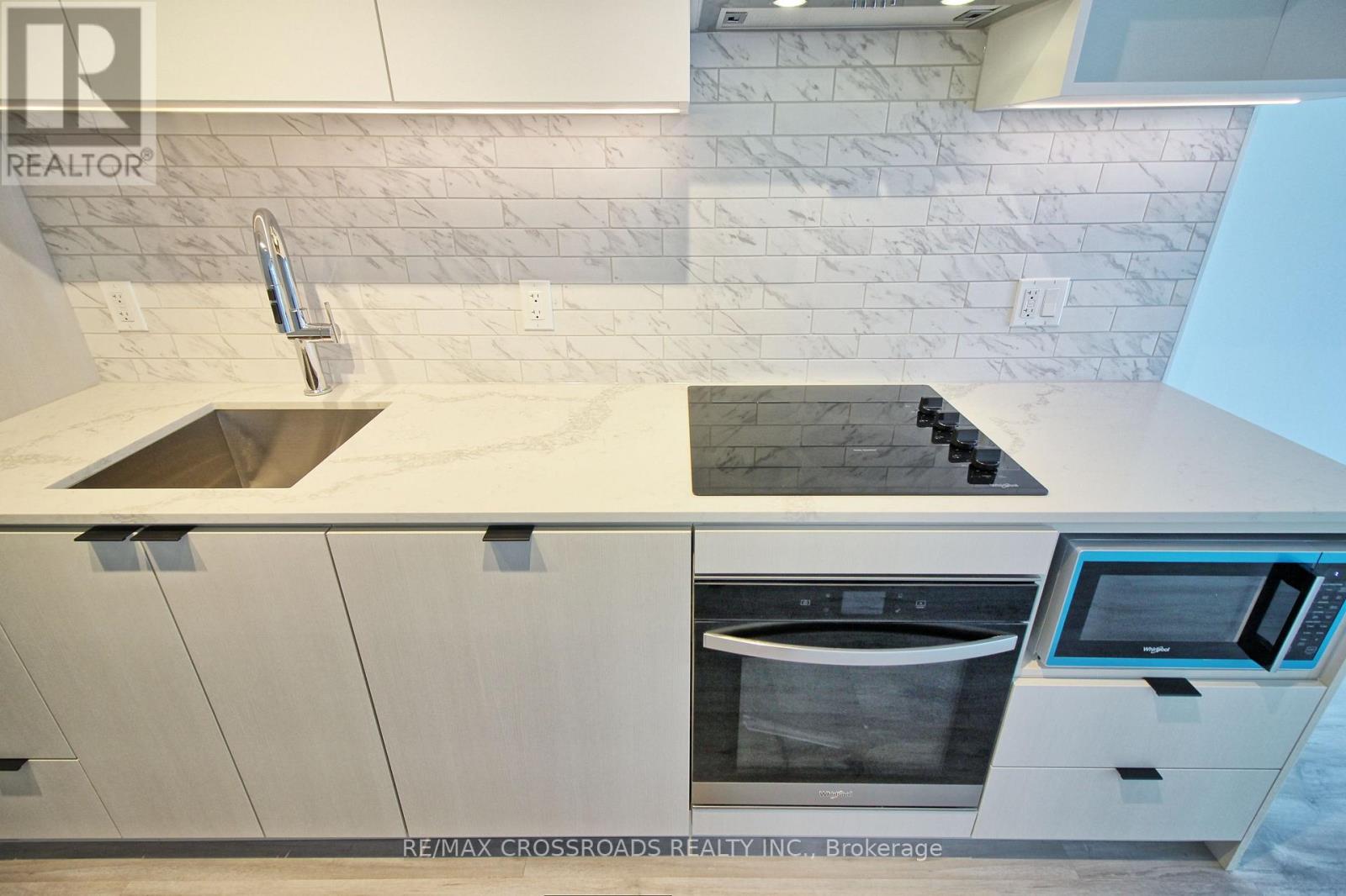 4310 - 252 Church Street, Toronto (Church-Yonge Corridor), Ontario  M5B 0E6 - Photo 7 - C12926096