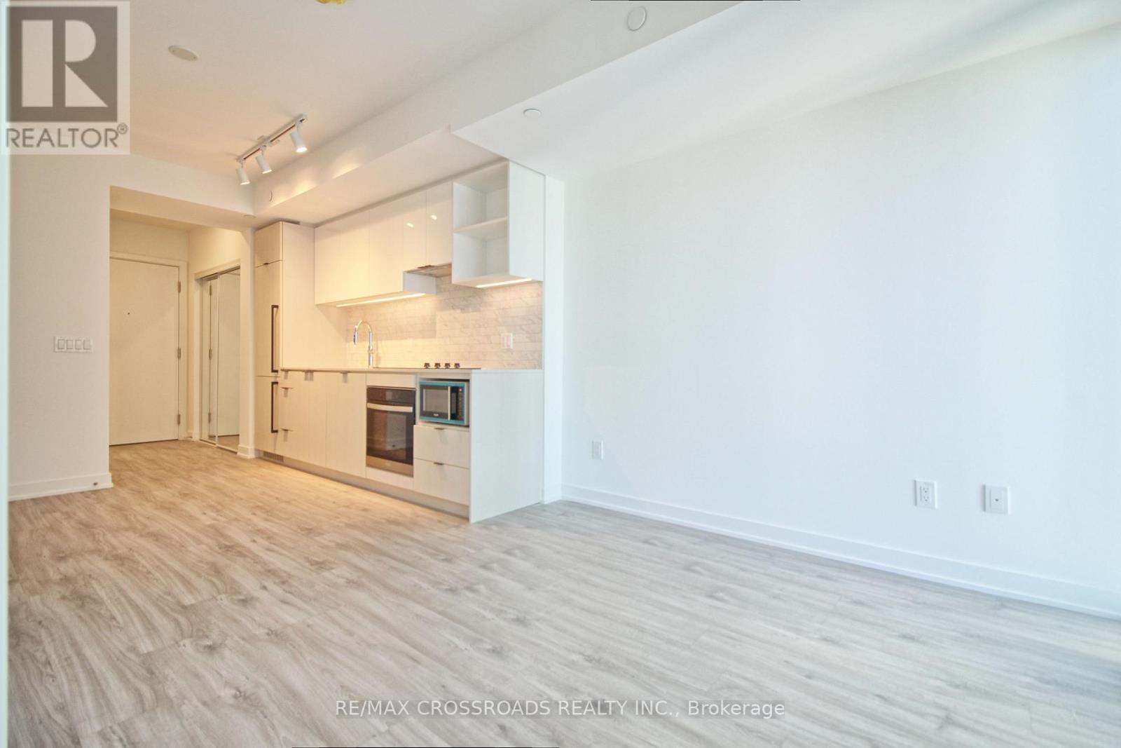 4310 - 252 Church Street, Toronto (Church-Yonge Corridor), Ontario  M5B 0E6 - Photo 8 - C12926096