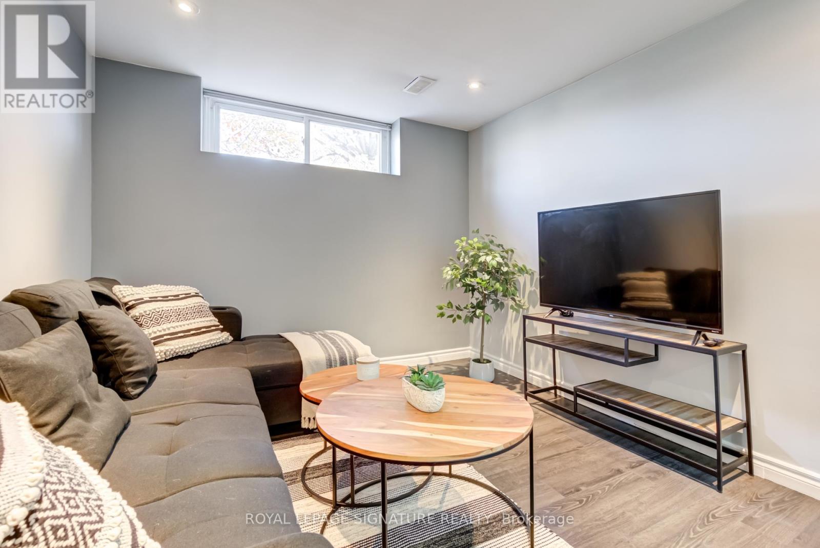 Bsmt - 71 Daleside Crescent, Toronto, Ontario  M4A 2H7 - Photo 13 - C12926102