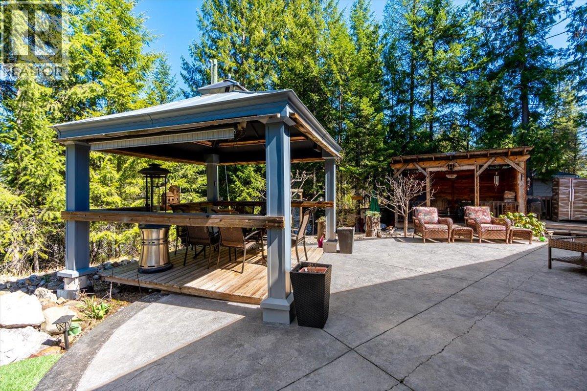 1601 Beech Road, Christina Lake, British Columbia  V0H 1E0 - Photo 17 - 10378905