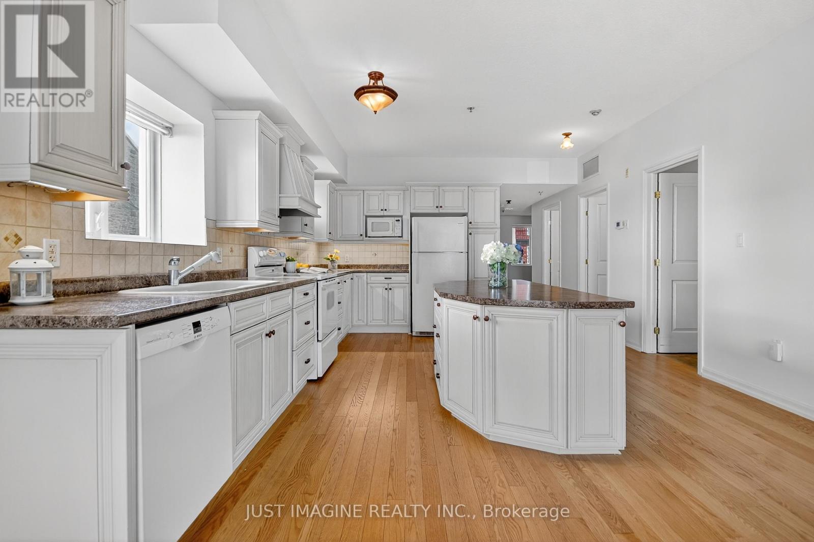 207 - 175 Water Street, Prescott, Ontario  K0E 1T0 - Photo 17 - X12926014