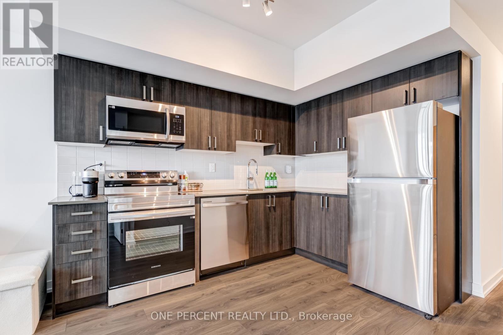 1707 - 1435 Celebration Drive, Pickering, Ontario L1W 0C4 - Photo 19 - E12926036