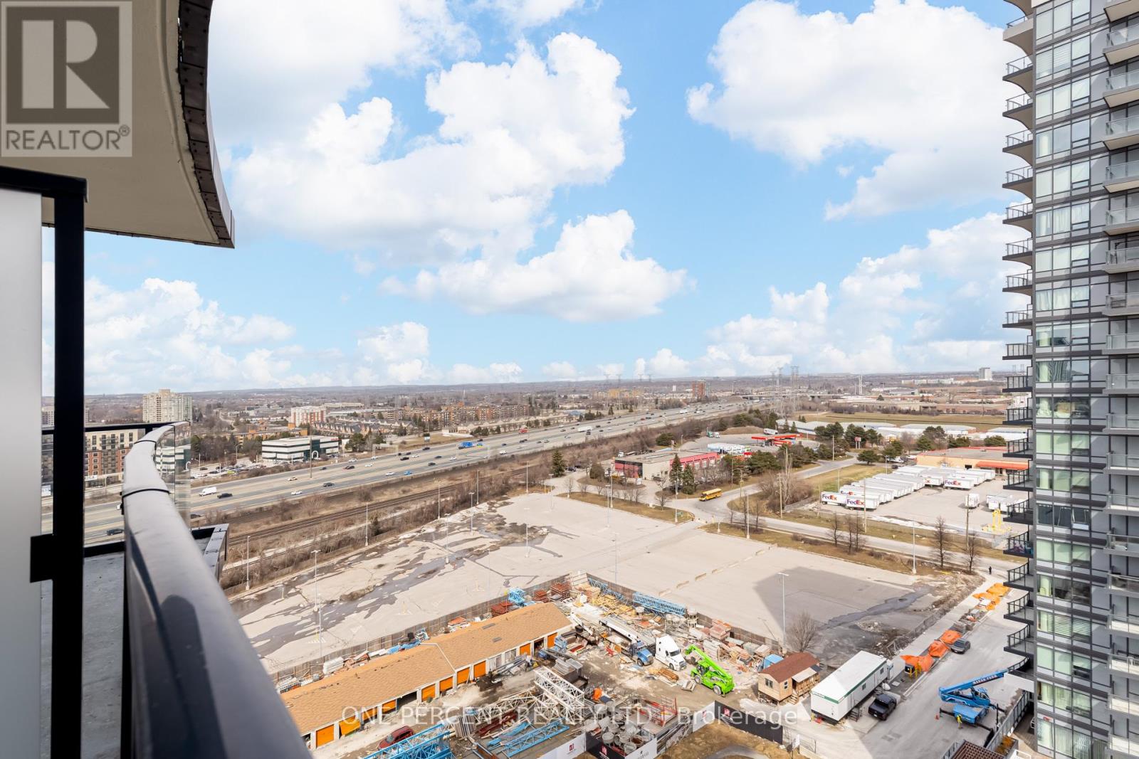 1707 - 1435 Celebration Drive, Pickering, Ontario L1W 0C4 - Photo 4 - E12926036