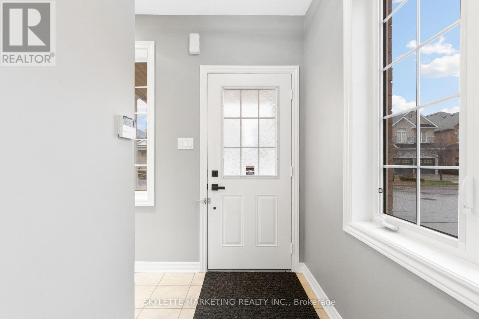 377 Caboto Trail, Markham (Village Green-South Unionville), Ontario  L3R 5G6 - Photo 4 - N12925872