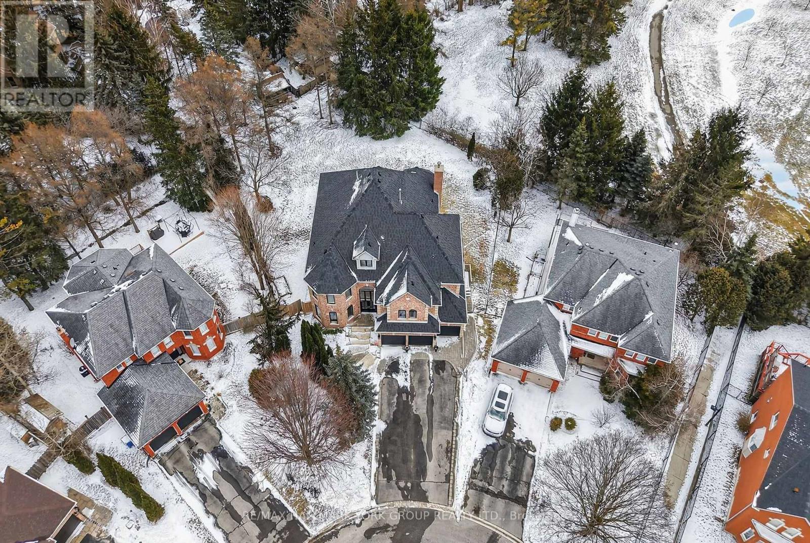 290 Binns Avenue, Newmarket, Ontario  L3X 1T6 - Photo 23 - N12925916