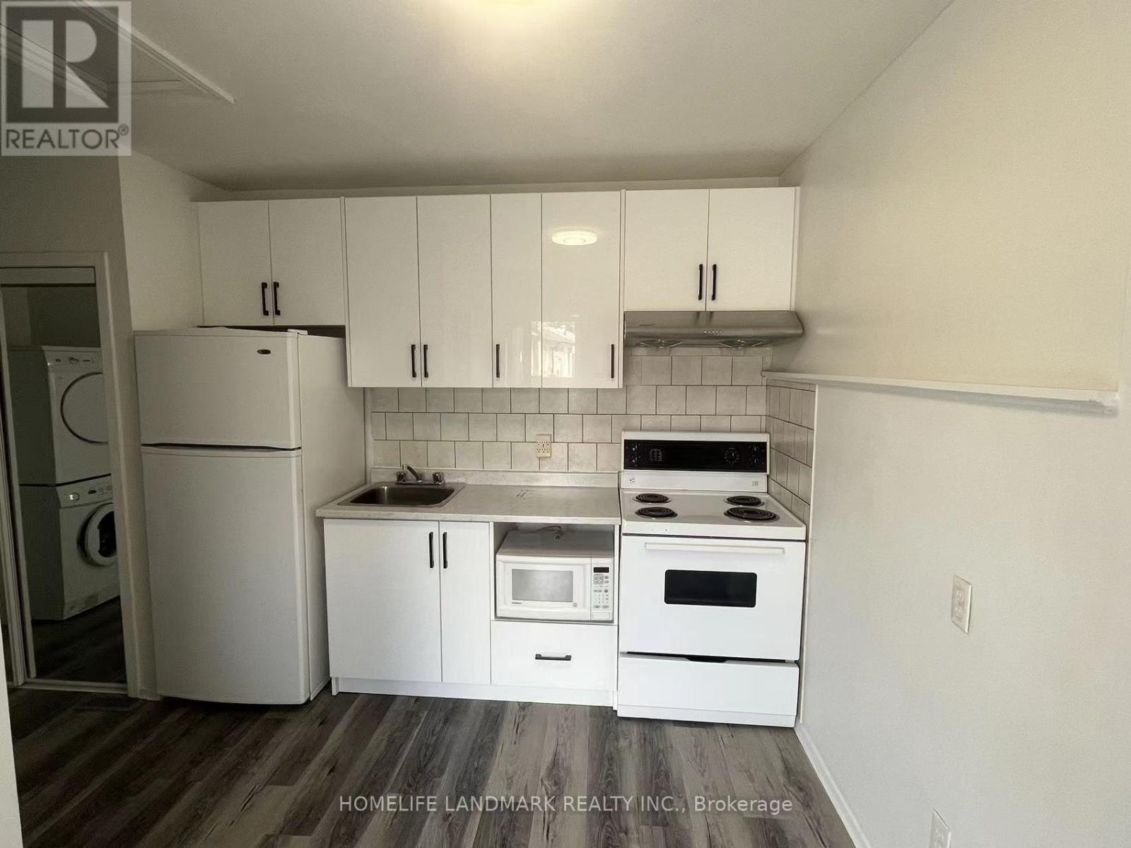 2 - 16 CARTIER CRESCENT, Richmond Hill, Ontario