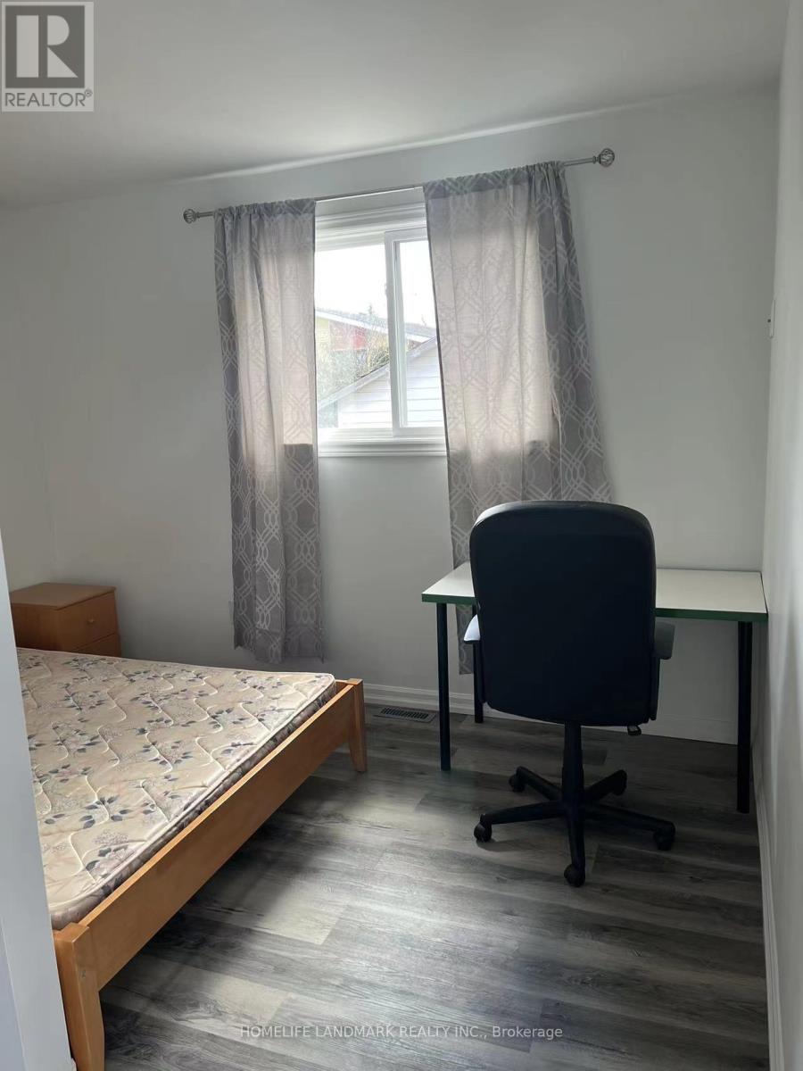 2 - 16 Cartier Crescent, Richmond Hill (Crosby), Ontario  L4C 2N1 - Photo 3 - N12925942