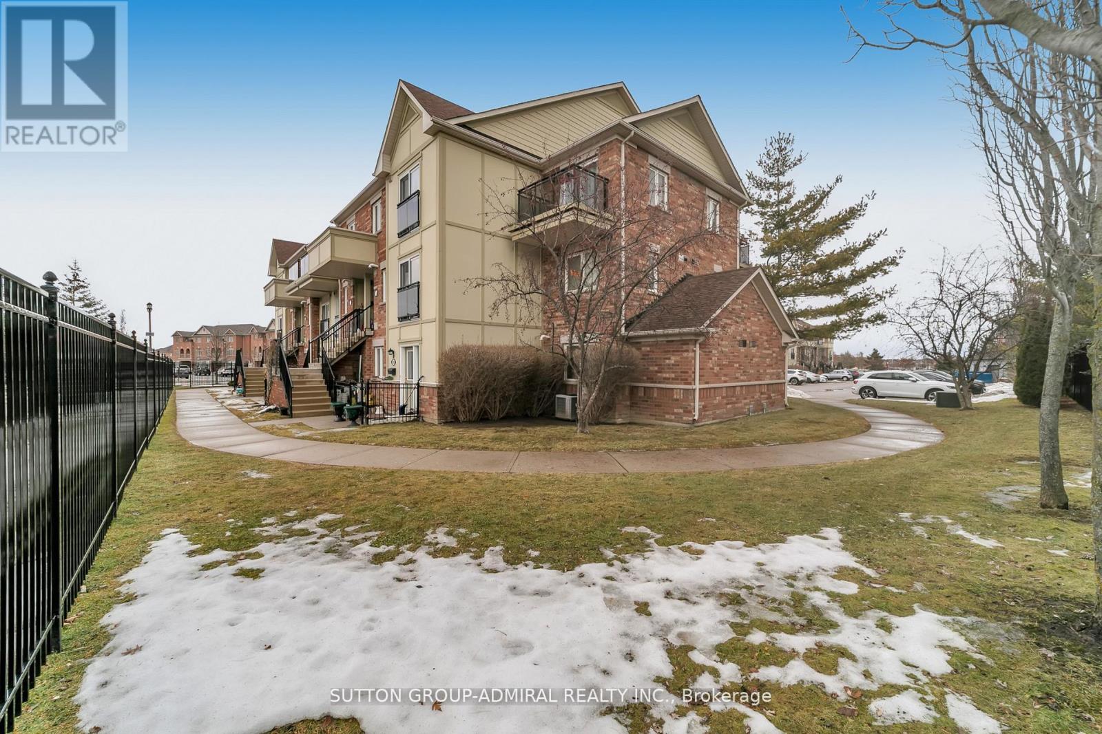 52 - 2265 Bur Oak Avenue, Markham, Ontario  L6E 0B8 - Photo 2 - N12925988