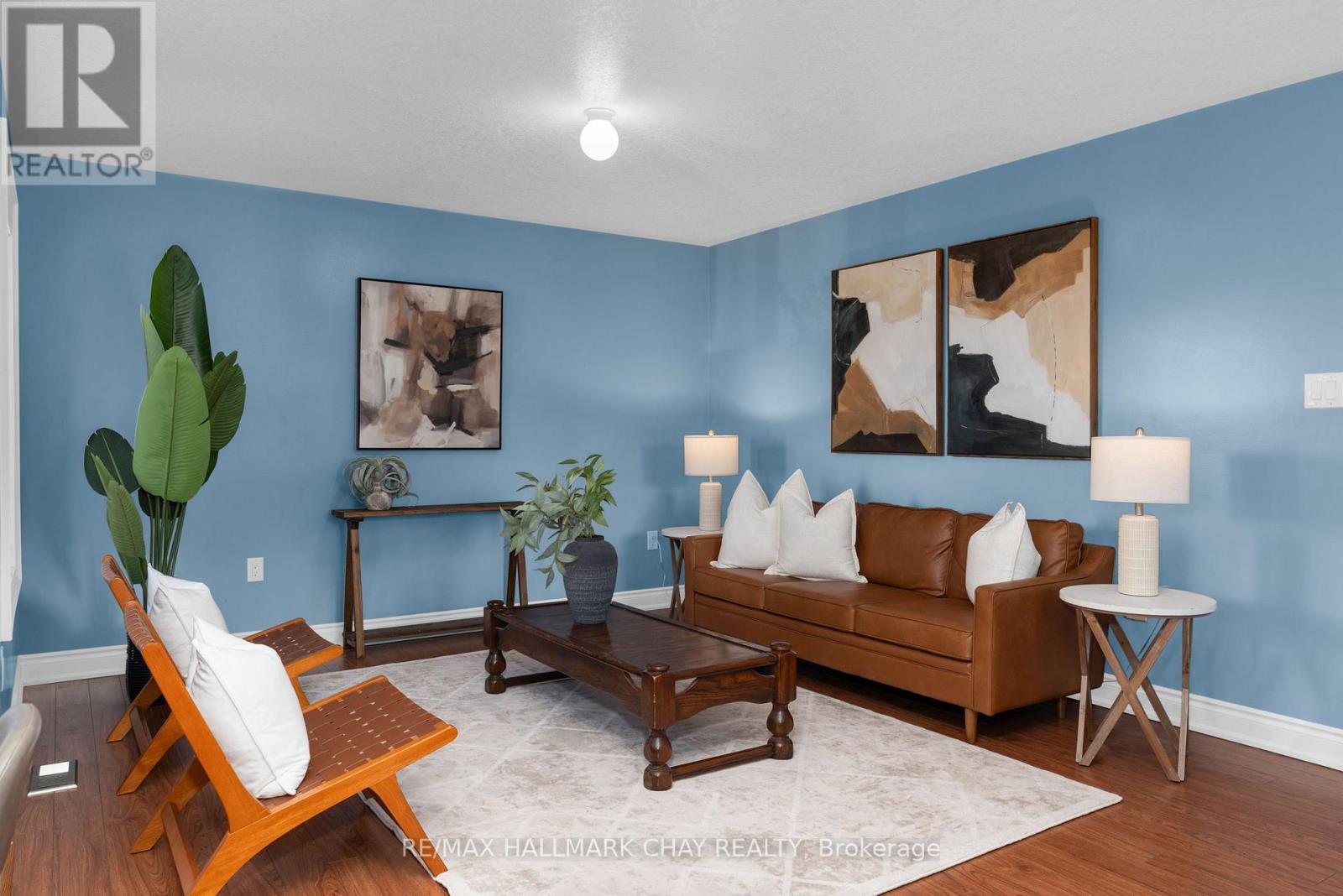 9 Mancini Drive, Essa (Angus), Ontario  L0M 1B1 - Photo 14 - N12926006