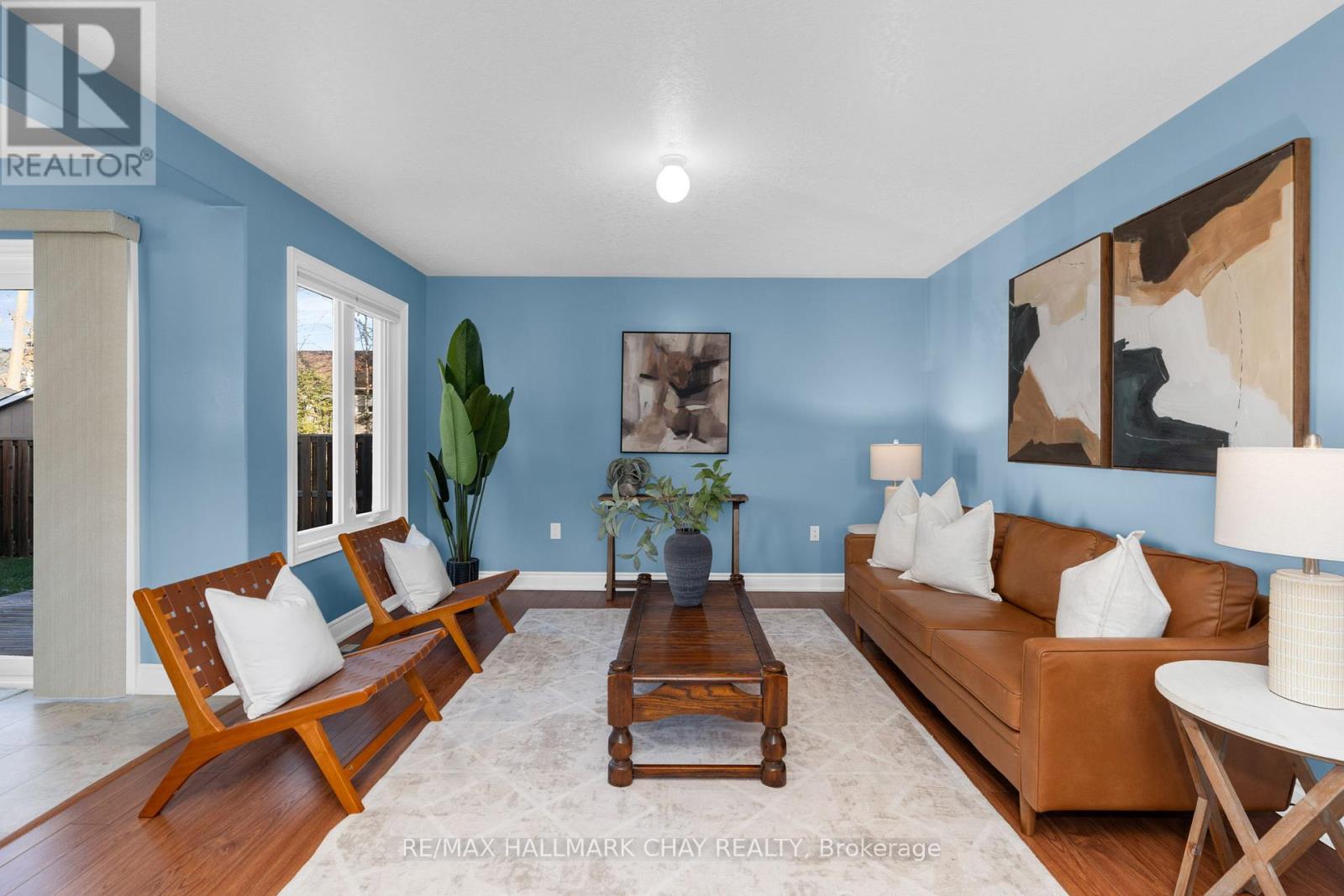 9 Mancini Drive, Essa (Angus), Ontario  L0M 1B1 - Photo 15 - N12926006