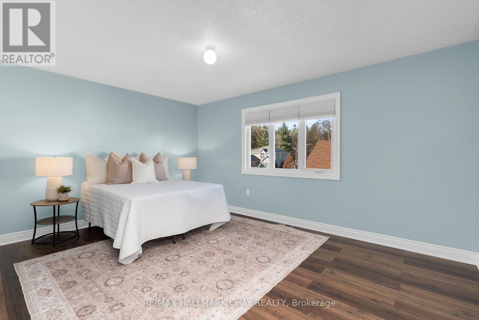 9 Mancini Drive, Essa (Angus), Ontario  L0M 1B1 - Photo 22 - N12926006