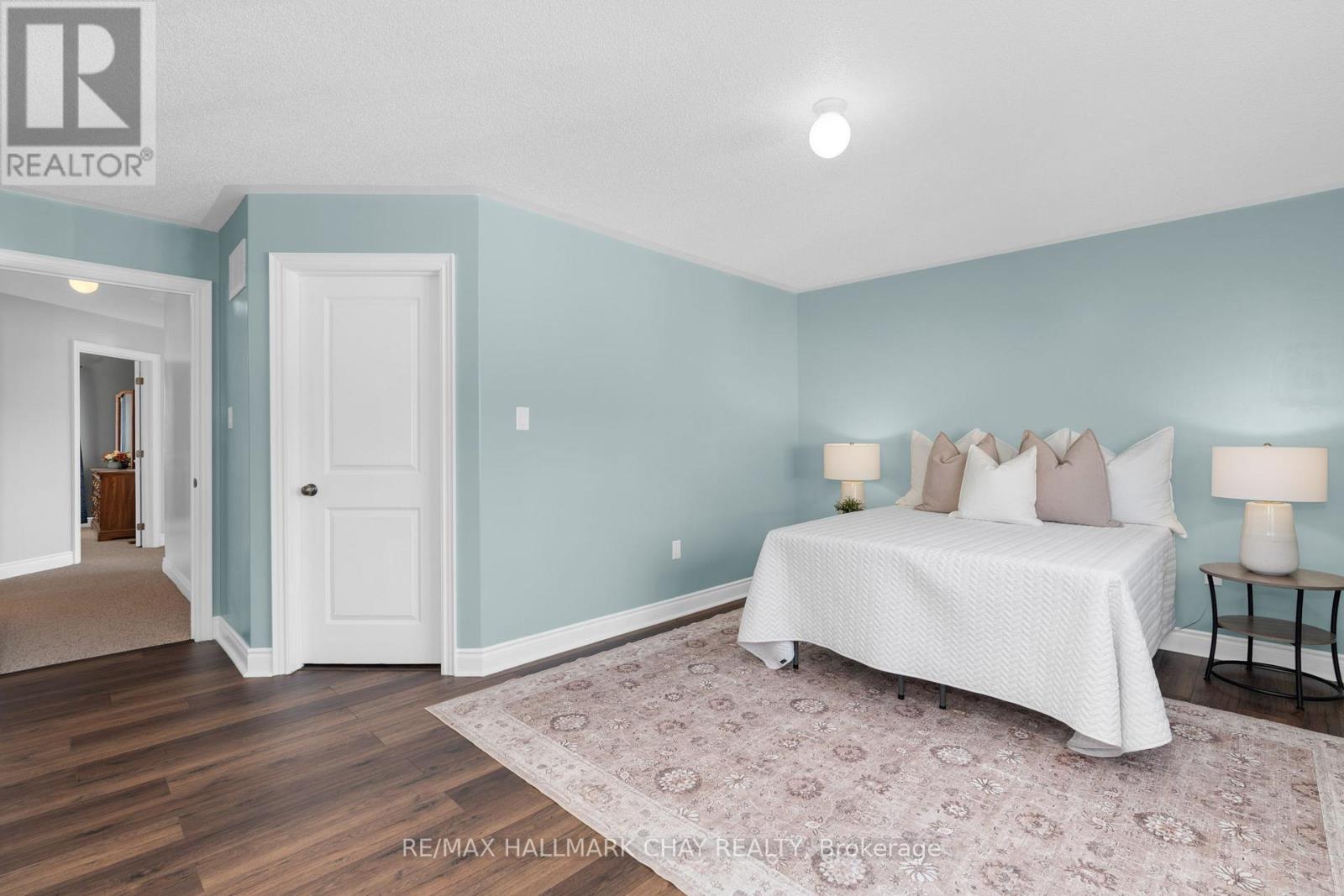 9 Mancini Drive, Essa (Angus), Ontario  L0M 1B1 - Photo 23 - N12926006