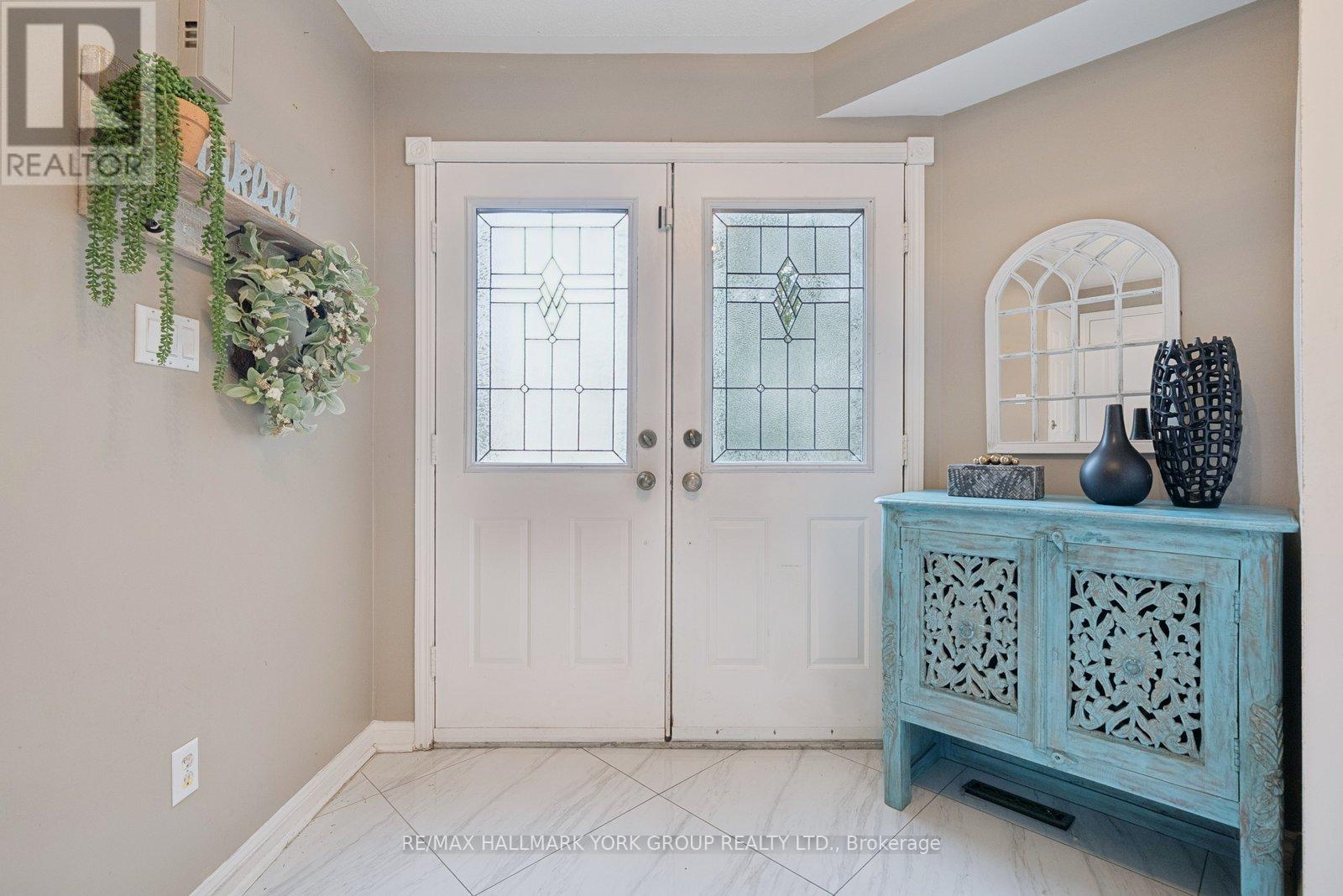 161 Mainprize Crescent, East Gwillimbury, Ontario  L0G 1M0 - Photo 23 - N12926020