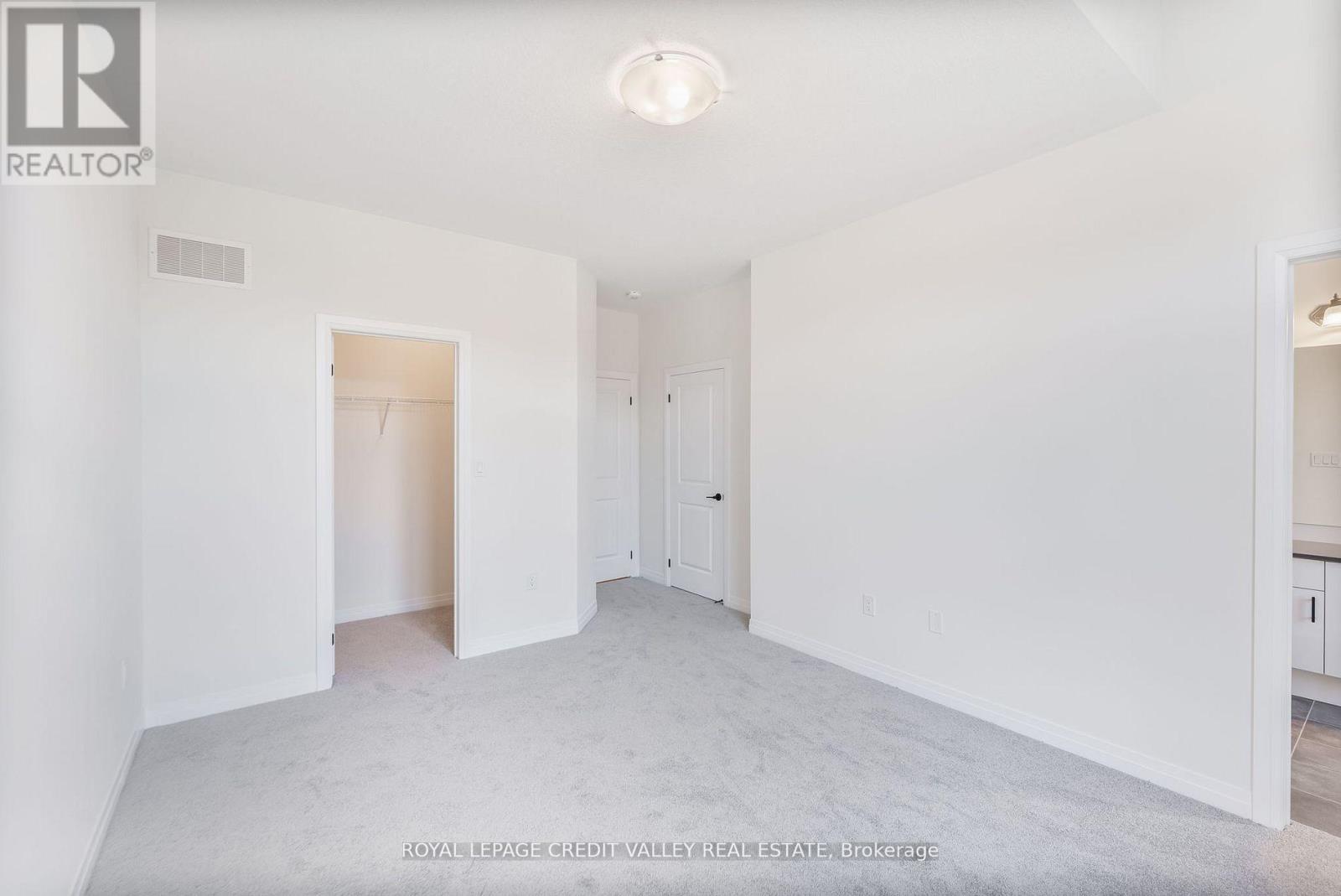 99 Archambault Way, Vaughan (Vellore Village), Ontario  L4L 1A6 - Photo 20 - N12926022