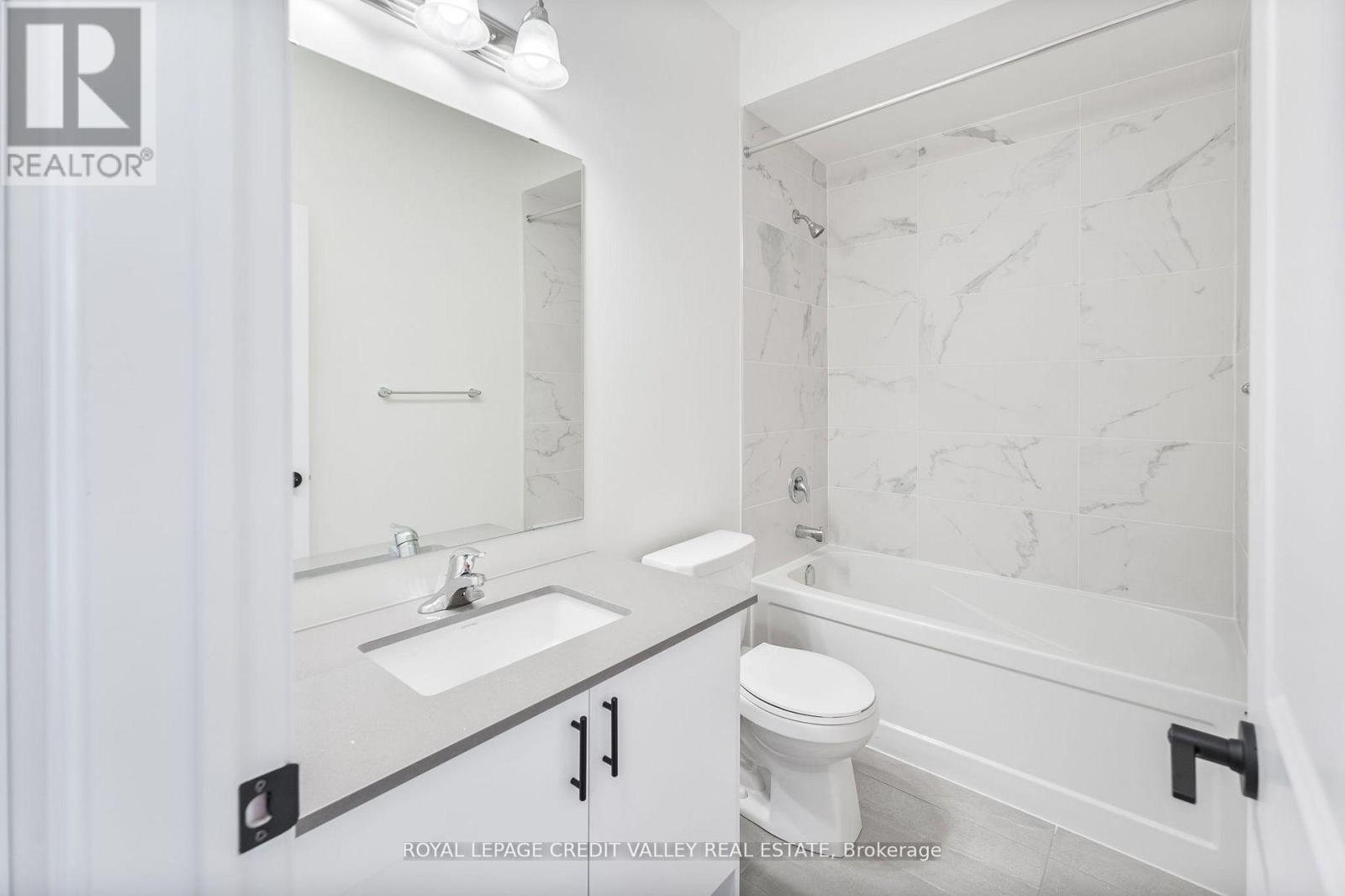 99 Archambault Way, Vaughan (Vellore Village), Ontario  L4L 1A6 - Photo 28 - N12926022