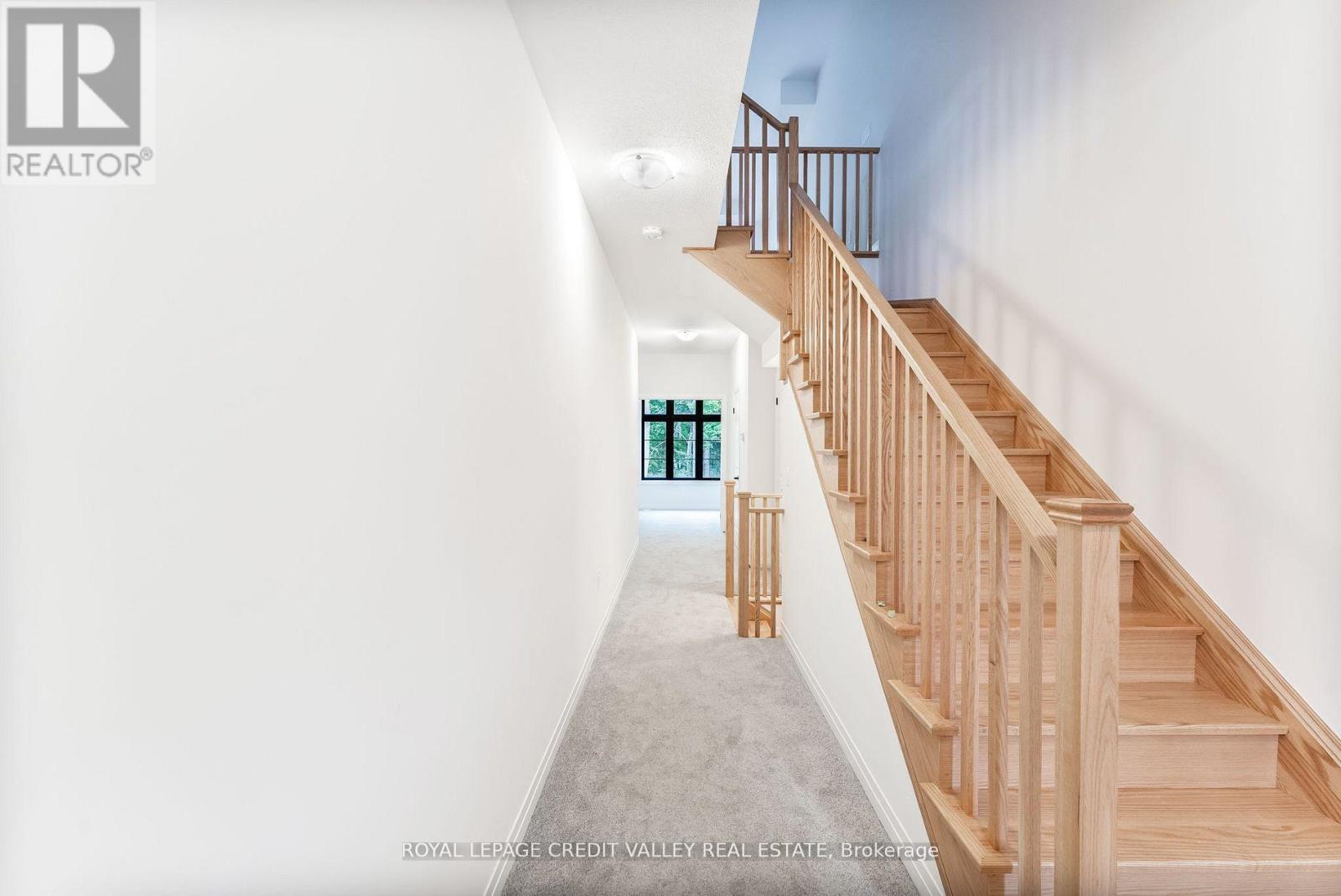 99 Archambault Way, Vaughan (Vellore Village), Ontario  L4L 1A6 - Photo 5 - N12926022