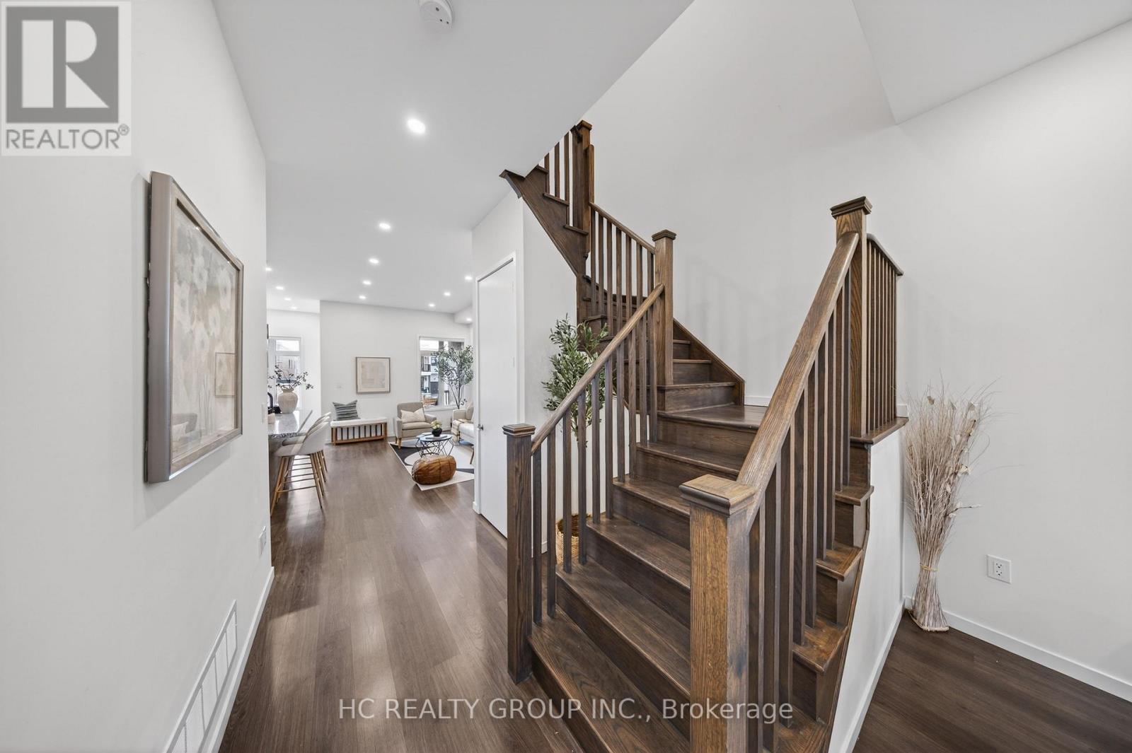 1240 Wellington Street E, Aurora, Ontario  L4G 2C9 - Photo 21 - N12926038