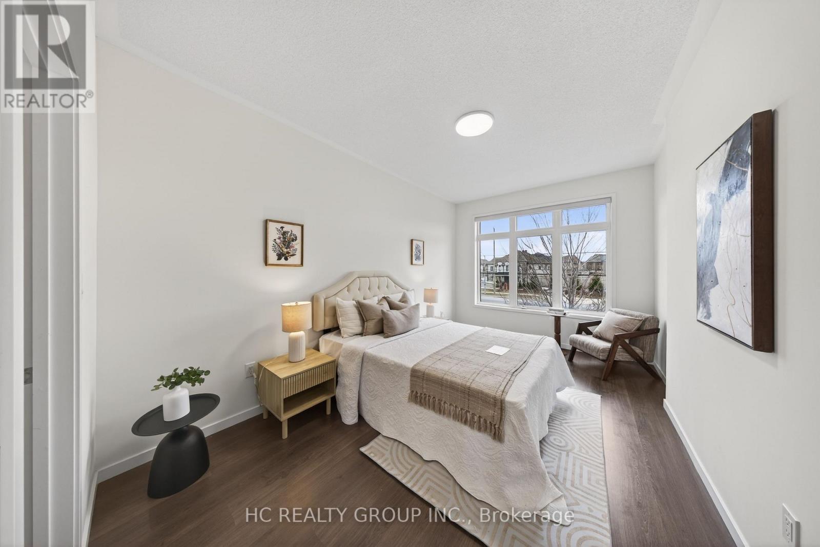 1240 Wellington Street E, Aurora, Ontario  L4G 2C9 - Photo 23 - N12926038