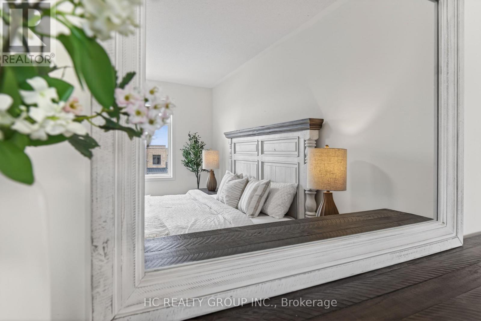 1240 Wellington Street E, Aurora, Ontario  L4G 2C9 - Photo 36 - N12926038