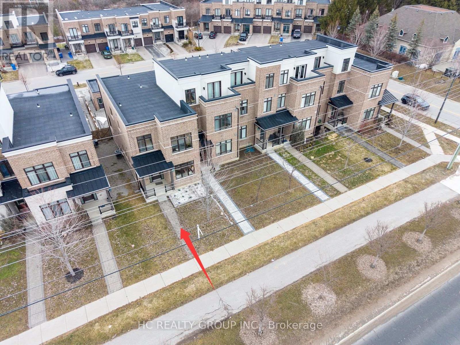 1240 Wellington Street E, Aurora, Ontario  L4G 2C9 - Photo 48 - N12926038