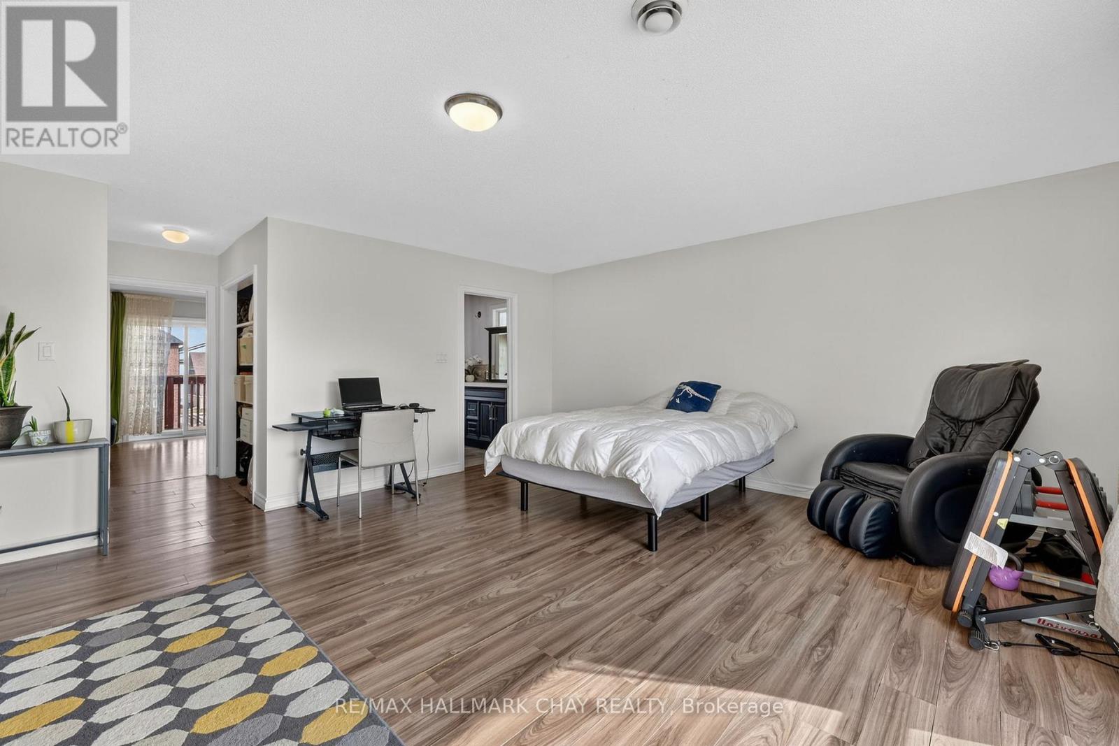 10 Wellington Street, Innisfil, Ontario  L0L 1L0 - Photo 11 - N12926042