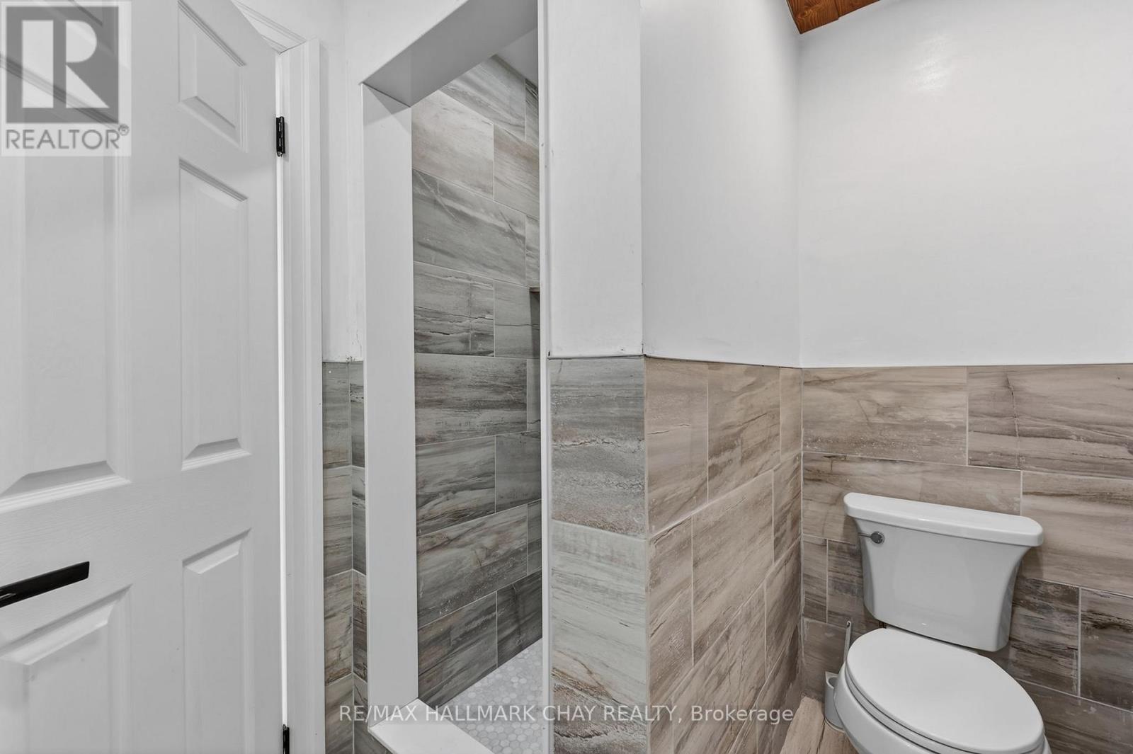 10 Wellington Street, Innisfil, Ontario  L0L 1L0 - Photo 14 - N12926042