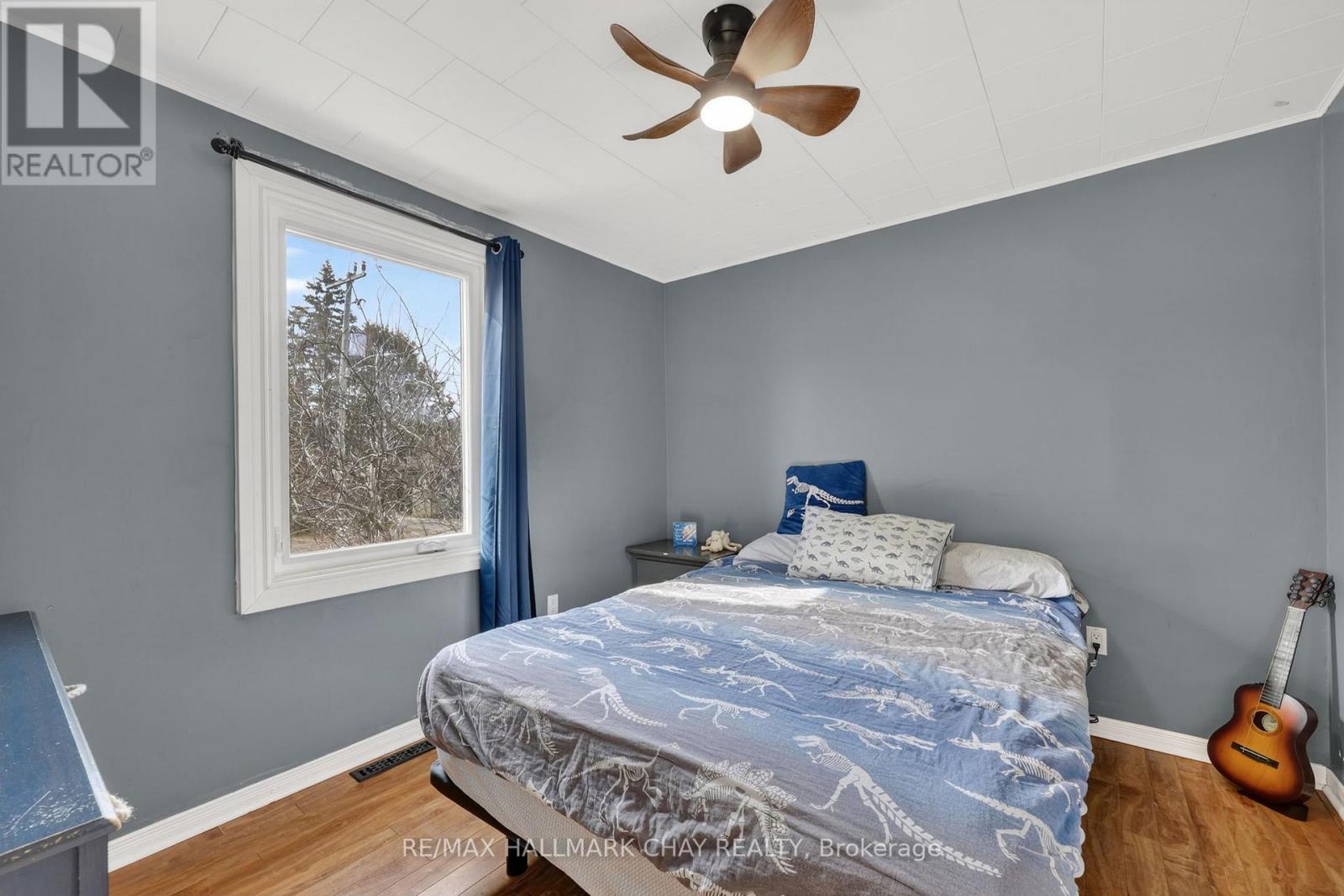 10 Wellington Street, Innisfil, Ontario  L0L 1L0 - Photo 7 - N12926042