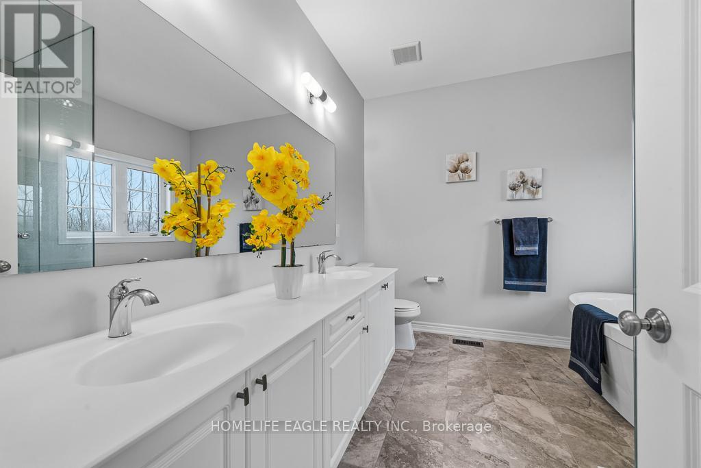 71 Woodhaven Avenue, Aurora, Ontario  L4G 3Y2 - Photo 13 - N12926060