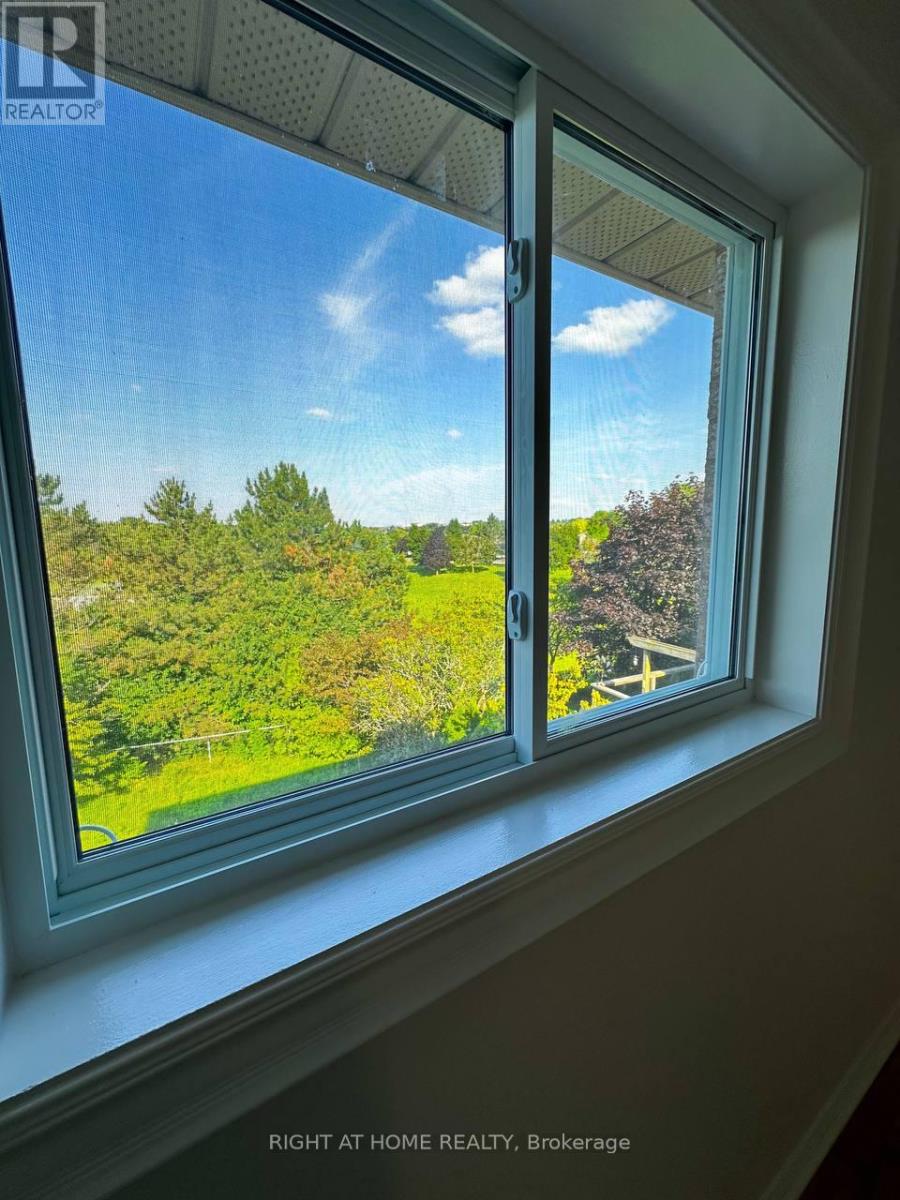 361 Gaston Place, Newmarket (Gorham-College Manor), Ontario  L3Y 8M4 - Photo 14 - N12926070