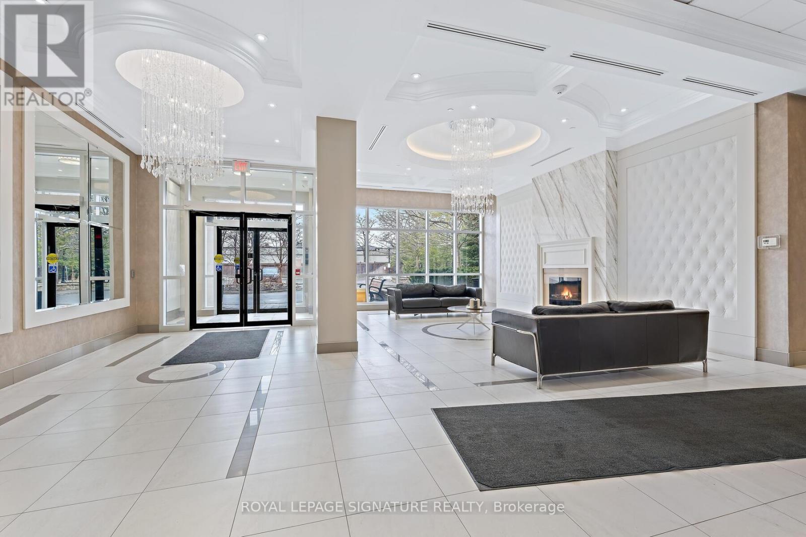 220 - 2396 Major Mackenzie Drive W, Vaughan, Ontario  L6A 4Y1 - Photo 3 - N12926080