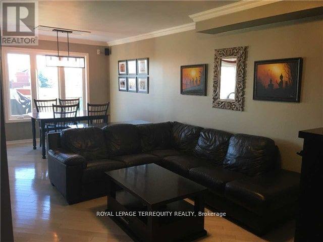 284 Pinnacle Trail, Aurora, Ontario  L4G 7G2 - Photo 8 - N12892708