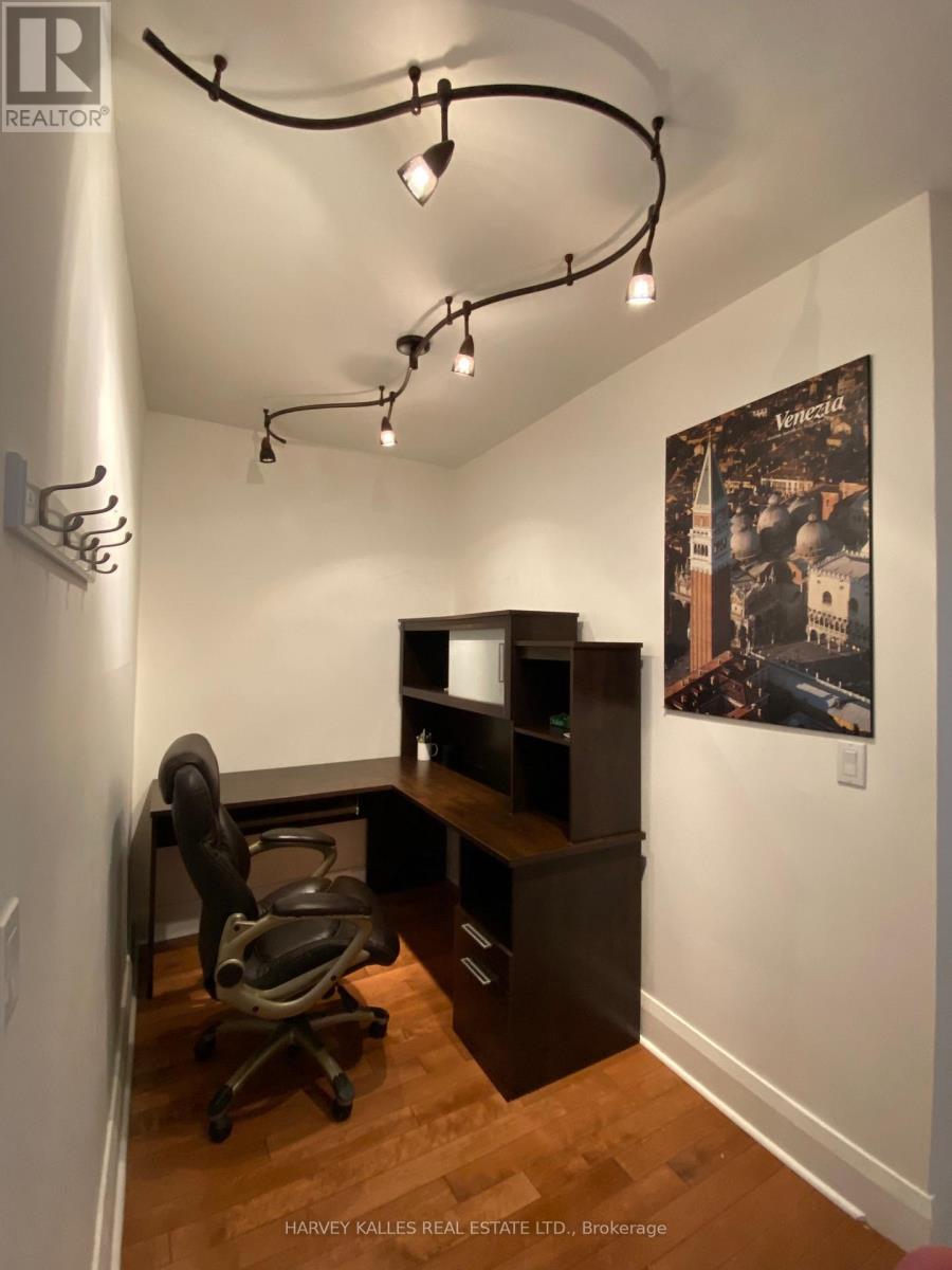 1261 A St.clair Avenue W, Toronto, Ontario  M6B 3B4 - Photo 11 - W12800646