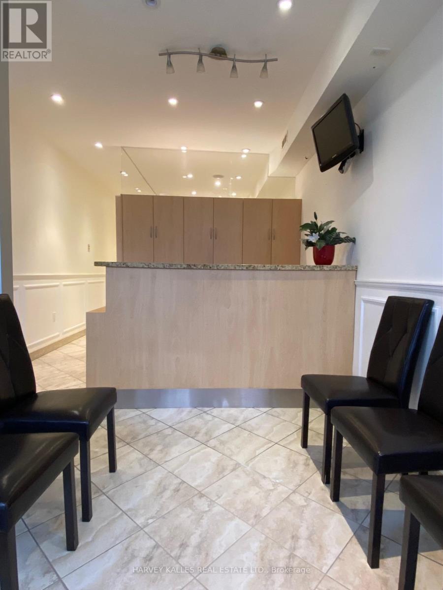 1261 A St.clair Avenue W, Toronto, Ontario  M6B 3B4 - Photo 15 - W12800646