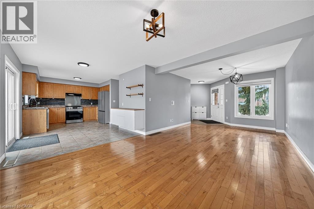 215 Munnoch Boulevard, Woodstock, Ontario  N4T 1V7 - Photo 13 - 40815367