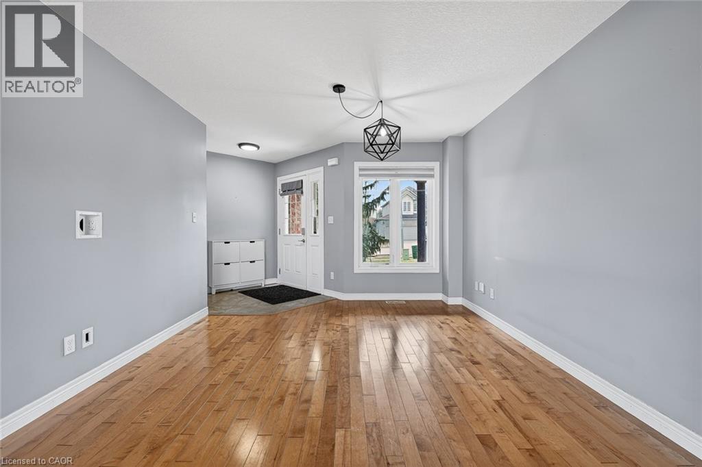 215 Munnoch Boulevard, Woodstock, Ontario  N4T 1V7 - Photo 14 - 40815367