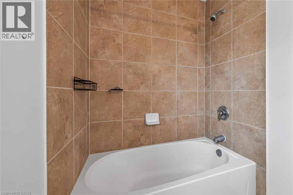 215 Munnoch Boulevard, Woodstock, Ontario  N4T 1V7 - Photo 31 - 40815367