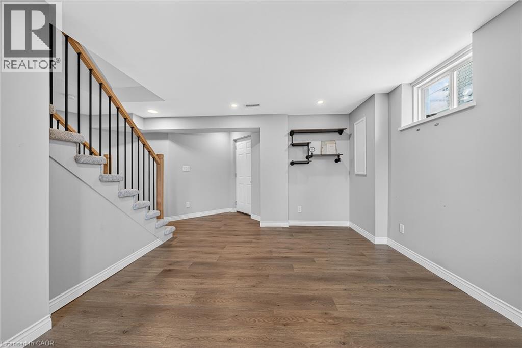 215 Munnoch Boulevard, Woodstock, Ontario  N4T 1V7 - Photo 39 - 40815367