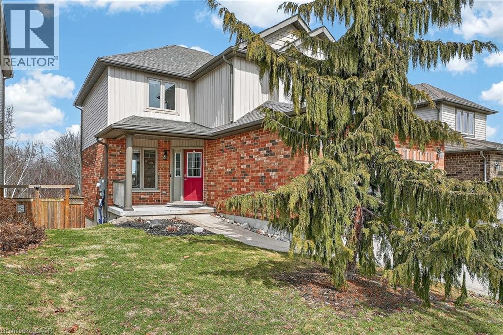 215 Munnoch Boulevard, Woodstock, Ontario  N4T 1V7 - Photo 5 - 40815367